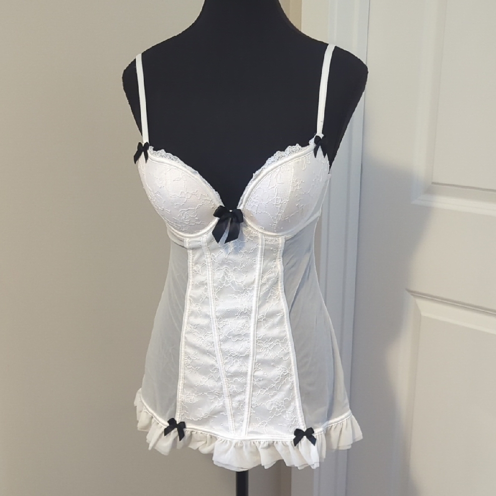 LA SENZA | White Chemise Lingerie with Ruffled Hem And Black Bows, Small, NWOT